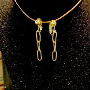 Gold tone paper clip chain earrings for non pierced ears.